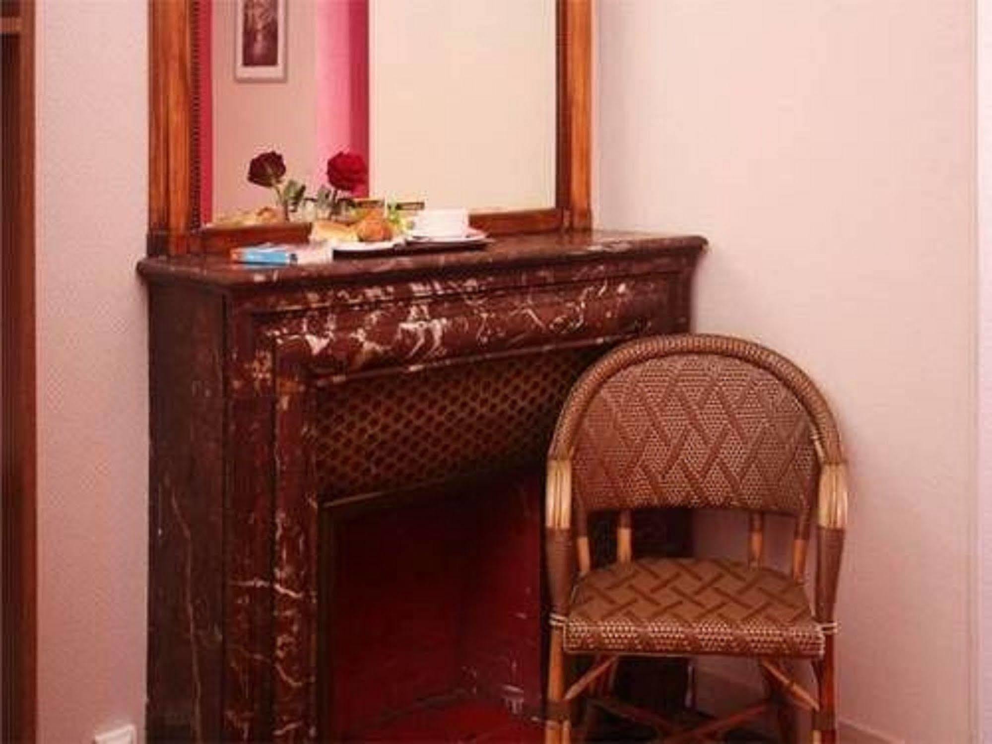 Hotel Baudin Párizs Kültér fotó